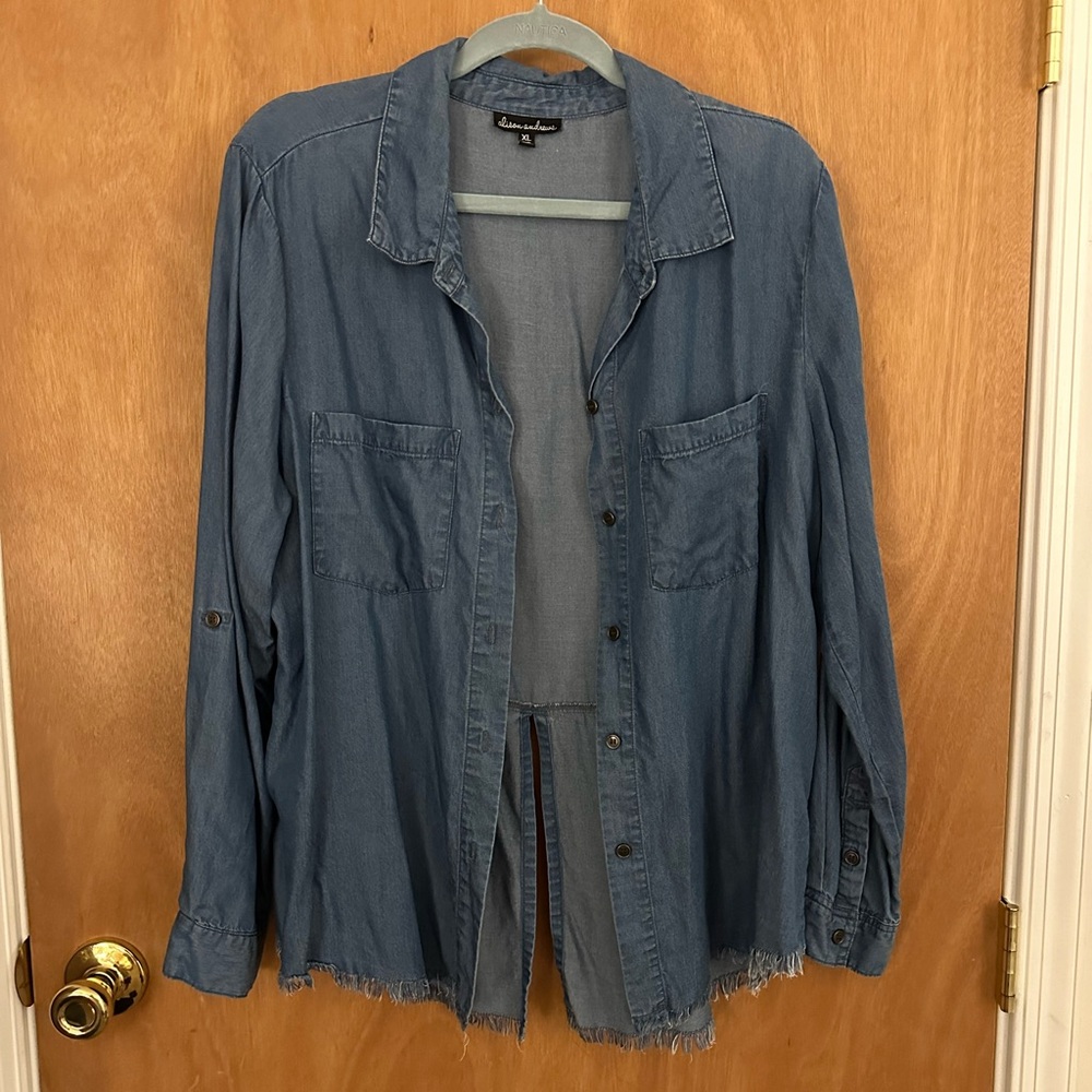 Women’s Denim Button Down Top, Size XL